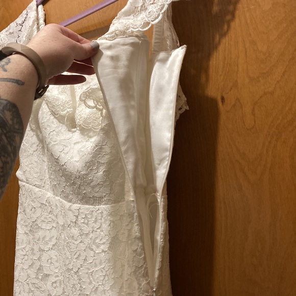 Show me your Mumu lace gown Mumu Bride sz 14 - Picture 6 of 7